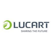 Logo Lucart con slogan Sharing the Future, design verde e blu simboleggia sostenibilità e innovazione.