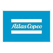 Logo Atlas Copco su sfondo azzurro con testo bianco e due linee bianche, design moderno e riconoscibile.