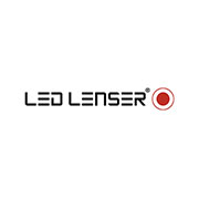 Logo Led Lenser con scritta nera e cerchio rosso su sfondo bianco. Marchio noto per torce e illuminazione a LED.